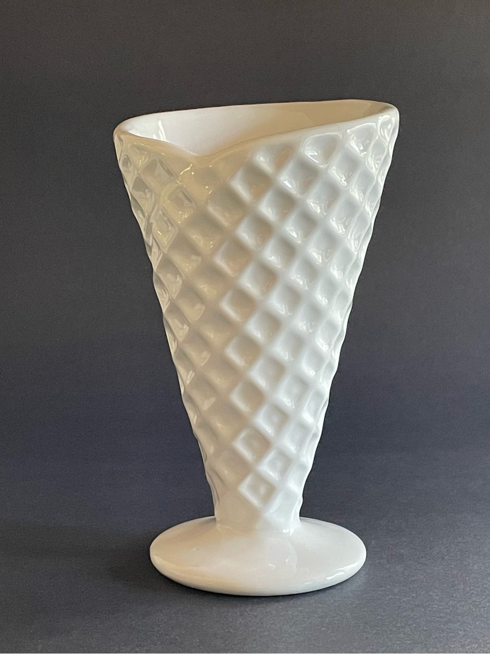 Set of 4 Handcrafted Portuguese Ceramic Ice Cream Waffle Cones - Picture 3 of 14